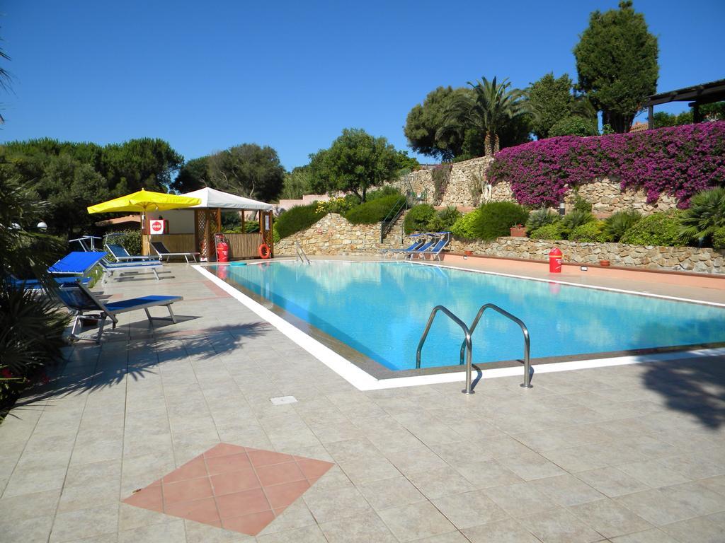 La Liccia - Camping&Village Santa Teresa Gallura Bagian luar foto